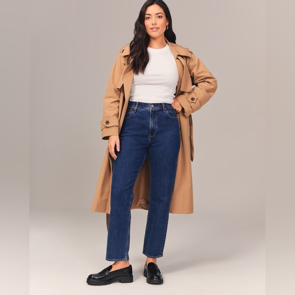 ABERCROMBIE Ankle Straight Ultra High Rise Curve Love 37 24L Jeans
